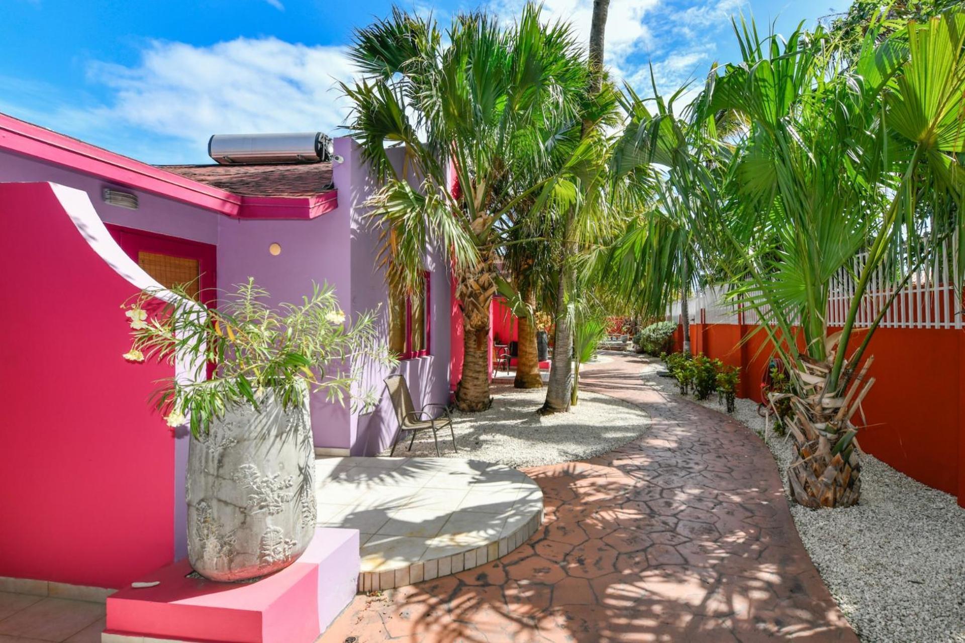 Cadushi Apartments Oranjestad Exteriör bild