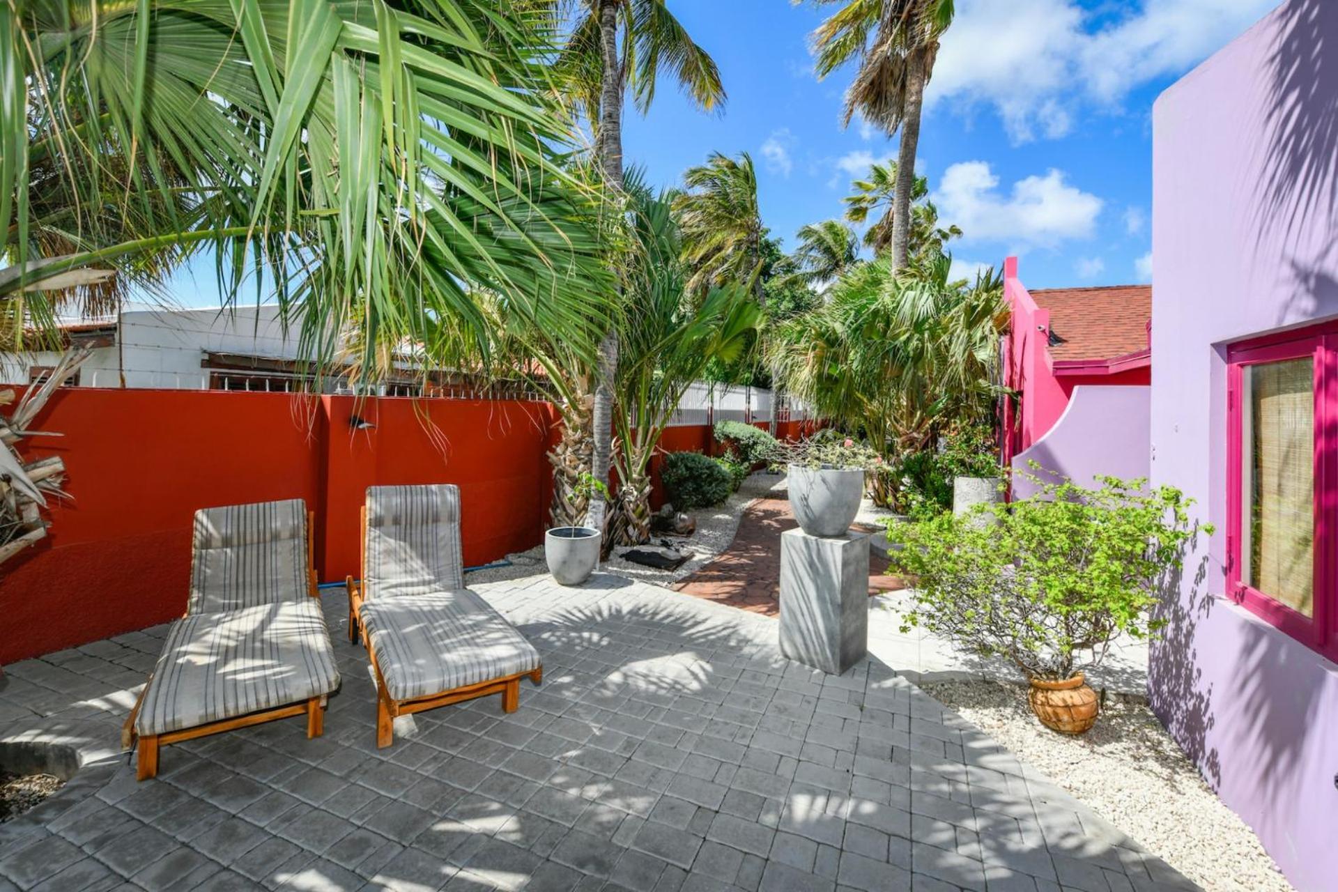 Cadushi Apartments Oranjestad Exteriör bild