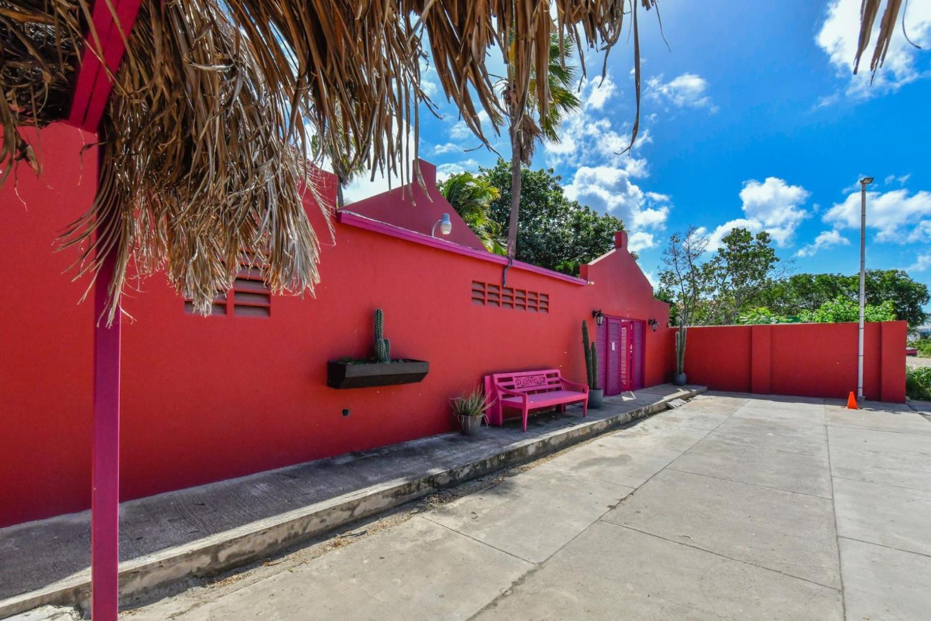 Cadushi Apartments Oranjestad Exteriör bild
