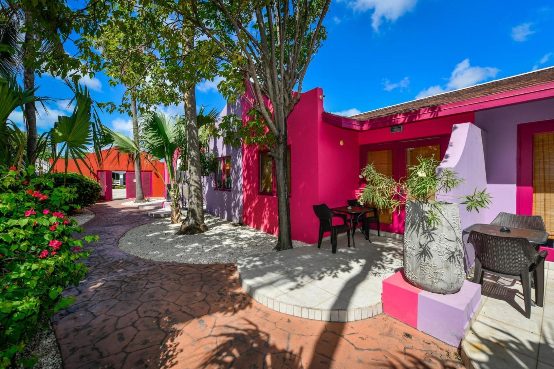 Cadushi Apartments Oranjestad Exteriör bild